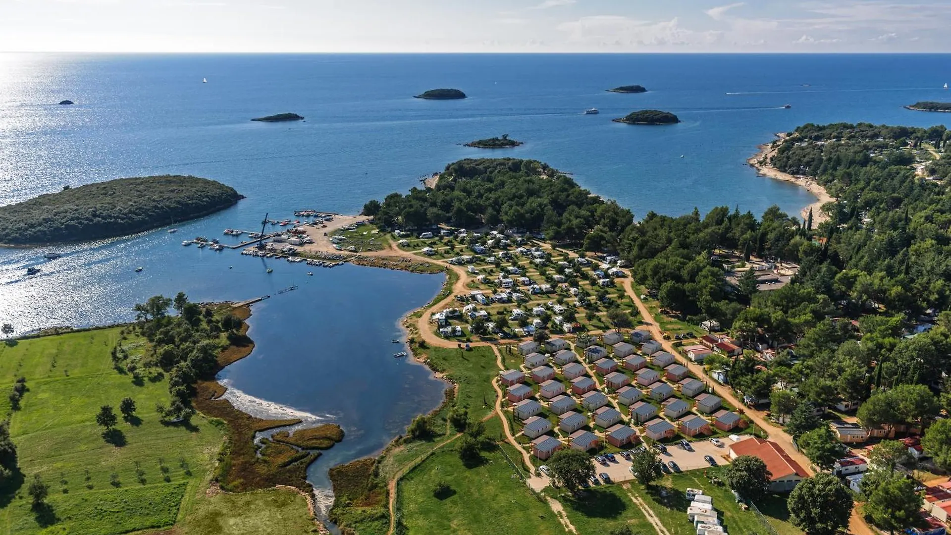 Maistra Camping Valkanela Pitches Funtana Kroatien